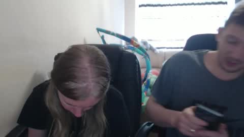 Snapshot of jenisandpeter chatting on September 2025 07:21:02 AM JenisAndPeter online show from September 2025 07:21:02 AM