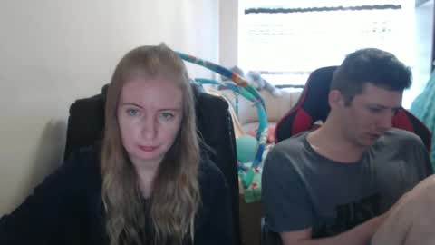 Snapshot of jenisandpeter chatting on September 2025 08:05:01 AM JenisAndPeter online show from September 2025 08:05:01 AM