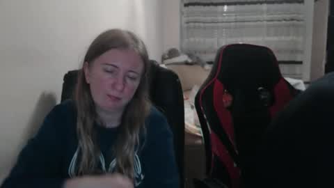 Snapshot of jenisandpeter chatting on November 2025 08:21:02 PM JenisAndPeter online show from November 2025 08:21:02 PM