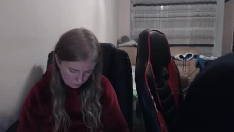 Snapshot of jenisandpeter chatting on November 2025 08:14:01 PM JenisAndPeter online show from November 2025 08:14:01 PM