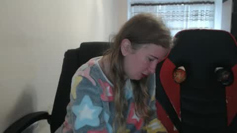 Snapshot of jenisandpeter chatting on November 2025 08:17:02 AM JenisAndPeter online show from November 2025 08:17:02 AM