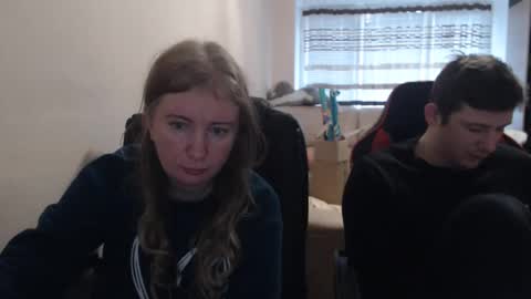 Snapshot of jenisandpeter chatting on December 2025 07:03:02 AM JenisAndPeter online show from December 2025 07:03:02 AM