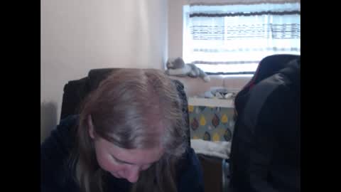 JenisAndPeter online show from April 2026 04:32:01 AM