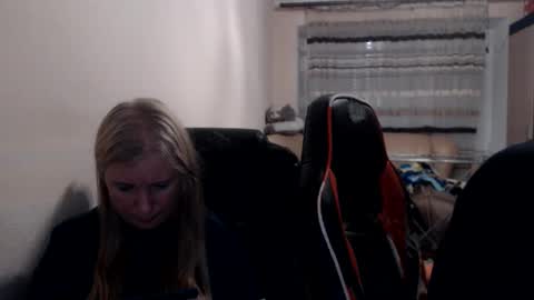 JenisAndPeter online show from June 2026 06:20:02 PM