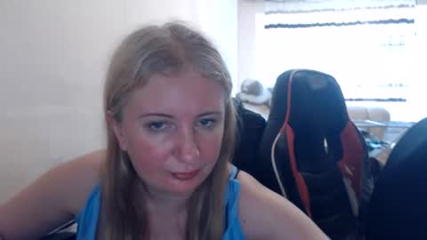 Snapshot of jenisandpeter chatting on June 2026 12:22:01 PM JenisAndPeter online show from June 2026 12:22:01 PM