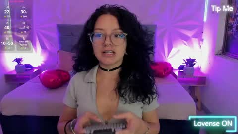 jenn online show from April 2026 08:31:02 PM