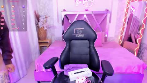 jenna_tay1 online show from April 2026 07:06:02 PM