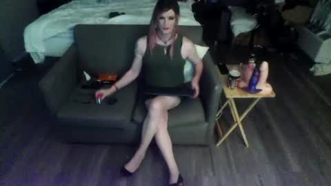 Snapshot of jennacd4life chatting on June 2026 02:00:01 AM Jenna Cross online show from June 2026 02:00:01 AM