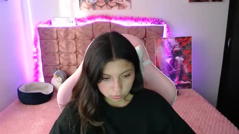 Snapshot of jennal_010 chatting on December 2024 09:38:02 PM jennal_010 online show from December 2024 09:38:02 PM