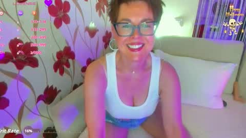 Snapshot of jennalison chatting on October 2025 12:51:01 PM Jenn online show from October 2025 12:51:01 PM