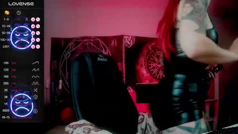 Snapshot of jennalovvee chatting on November 2025 03:06:01 AM Mrs. Jenna online show from November 2025 03:06:01 AM