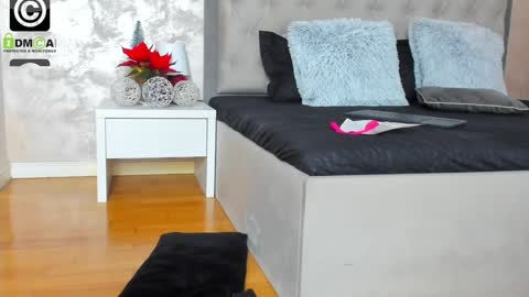 Snapshot of jennamyers chatting on December 2024 11:17:02 PM JennaMyers online show from December 2024 11:17:02 PM