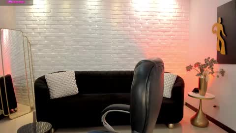 Snapshot of jennaolson chatting on February 2025 05:58:01 PM Jenna Olson online show from February 2025 05:58:01 PM