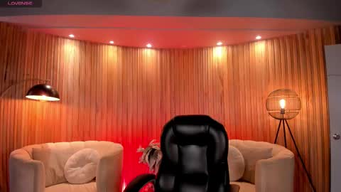 Snapshot of jennaolson chatting on September 2025 06:46:02 PM Jenna Olson online show from September 2025 06:46:02 PM