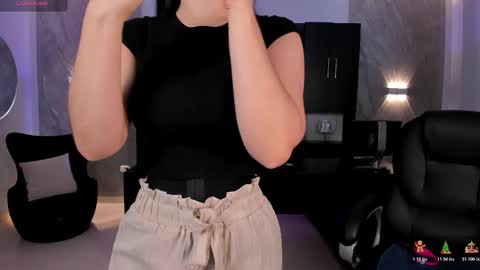 Jenna Olson  online show from December 2025 06:38:01 PM