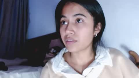 Snapshot of jenner_lena chatting on April 2026 07:17:02 AM jenner_lena online show from April 2026 07:17:02 AM