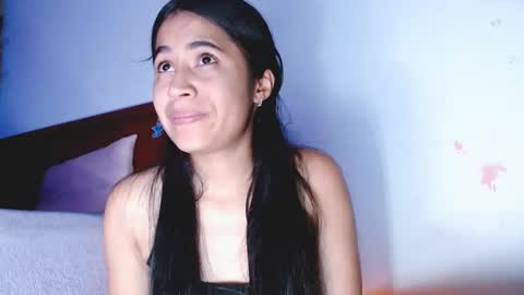 Snapshot of jenner_lena chatting on April 2026 08:13:01 AM jenner_lena online show from April 2026 08:13:01 AM