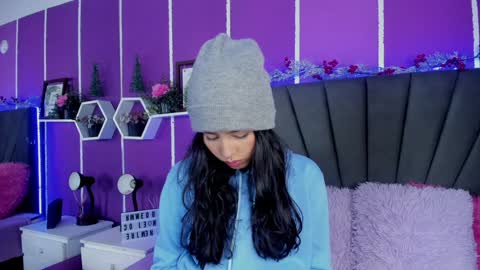 Jenner online show from December 2024 04:53:02 AM