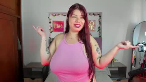 Snapshot of jennie_boobs_ chatting on September 2025 08:23:02 PM Jennie online show from September 2025 08:23:02 PM