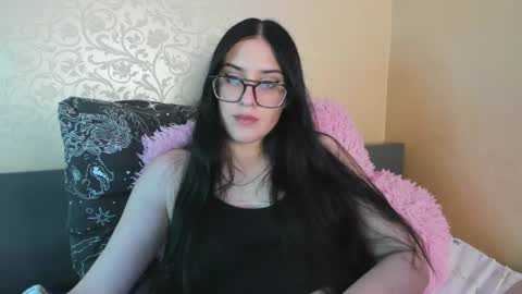 Snapshot of jennifeeeer chatting on July 2026 09:46:01 PM Helen online show from July 2026 09:46:01 PM