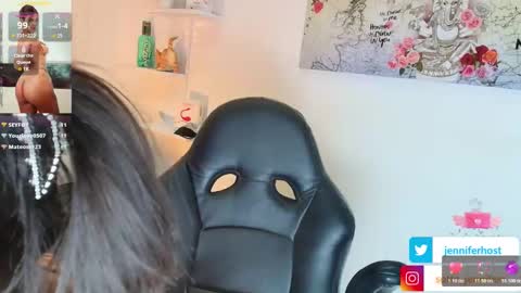 Snapshot of jennifer_scot chatting on January 2026 03:47:01 PM JENNIFER online show from January 2026 03:47:01 PM