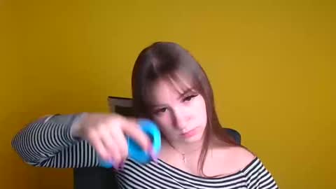 Jennifer online show from January 2025 10:06:02 AM