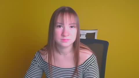 Jennifer online show from February 2025 06:35:01 AM