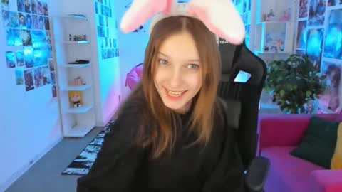 jenniferkiim online show from February 2026 02:35:01 PM