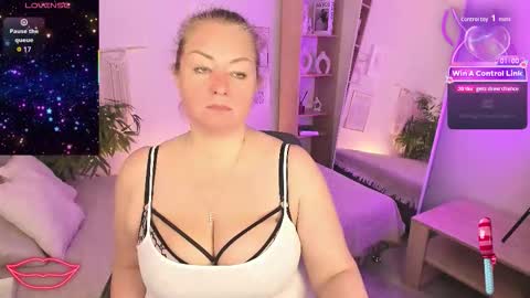 Snapshot of jenniferlight chatting on March 2026 09:30:01 PM Jennifer online show from March 2026 09:30:01 PM