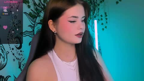 Snapshot of jenniferwandis77 chatting on January 2025 07:08:01 PM Jenni online show from January 2025 07:08:01 PM