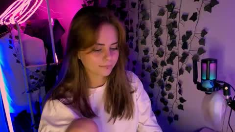 Snapshot of jenniferwandis77 chatting on April 2026 12:17:02 PM Jenni online show from April 2026 12:17:02 PM