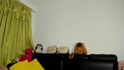 Snapshot of jenniifer_t chatting on April 2026 05:11:01 AM jenniifer_t online show from April 2026 05:11:01 AM