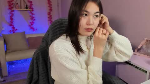 Jenni online show from November 2025 01:22:02 PM