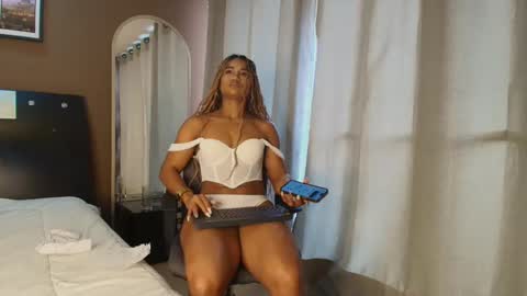 Jenn online show from February 2025 04:58:02 PM