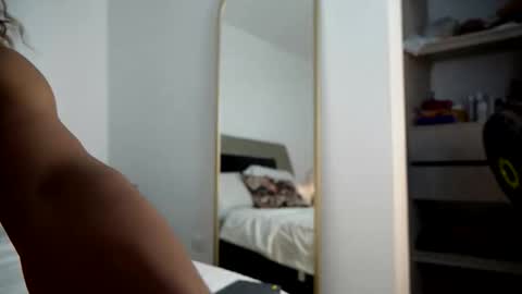 Snapshot of jennmullatta_ chatting on May 2026 04:49:02 PM Jenn online show from May 2026 04:49:02 PM