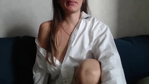 Jenny online show from October 2025 07:39:01 AM