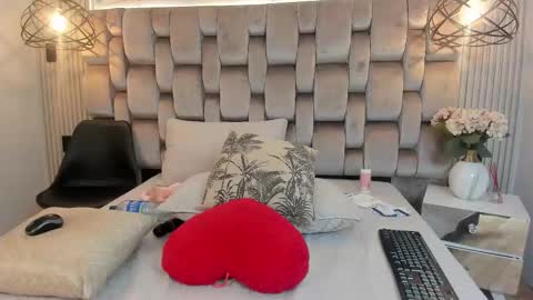 Snapshot of jennsexy_ chatting on March 2025 12:00:02 AM Jennsexy online show from March 2025 12:00:02 AM