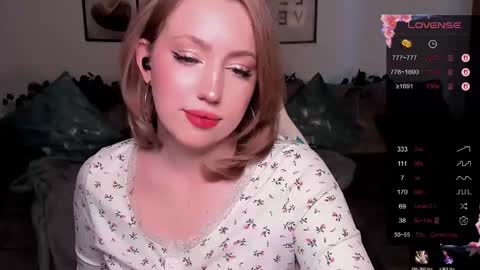 Jenny online show from November 2025 08:35:01 AM