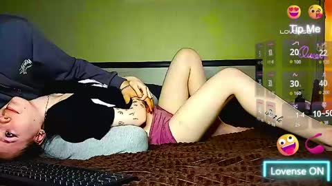 Snapshot of jenny_couple chatting on April 2026 05:36:01 PM jenny_couple online show from April 2026 05:36:01 PM