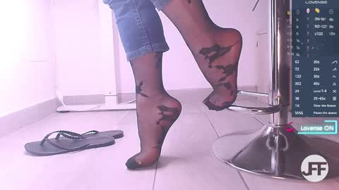 Jenny online show from October 2025 01:41:02 PM