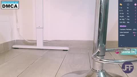 Jenny online show from November 2025 03:44:01 PM