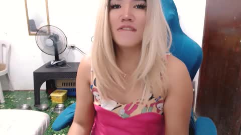 Jenny online show from February 2025 06:04:02 PM