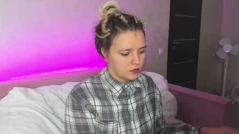 Snapshot of jenny_jimmy chatting on November 2025 12:57:02 AM Jenny online show from November 2025 12:57:02 AM