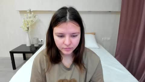 Snapshot of jenny_jimmy chatting on December 2025 01:10:01 AM Jenny online show from December 2025 01:10:01 AM