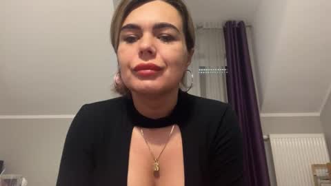 Snapshot of jenny_play1 chatting on February 2025 08:27:02 AM Jenny online show from February 2025 08:27:02 AM