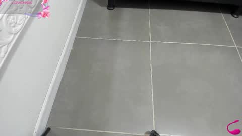 Snapshot of jenny_stark chatting on November 2025 11:10:02 AM jenny_stark online show from November 2025 11:10:02 AM