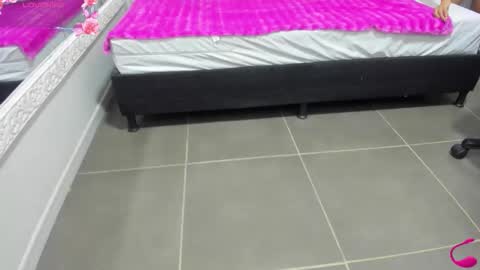 Snapshot of jenny_stark chatting on November 2025 11:01:02 AM jenny_stark online show from November 2025 11:01:02 AM