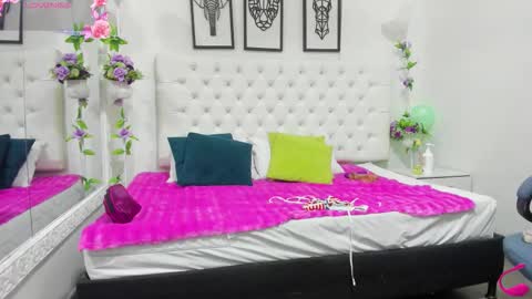 Snapshot of jenny_stark chatting on November 2025 11:02:01 AM jenny_stark online show from November 2025 11:02:01 AM