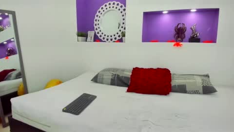 Snapshot of jenny_towers chatting on October 2025 07:08:01 PM jenny_towers online show from October 2025 07:08:01 PM