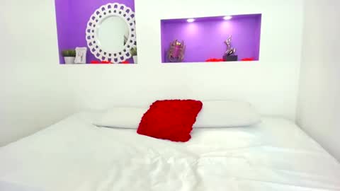 Snapshot of jenny_towers chatting on December 2025 07:53:02 PM jenny_towers online show from December 2025 07:53:02 PM